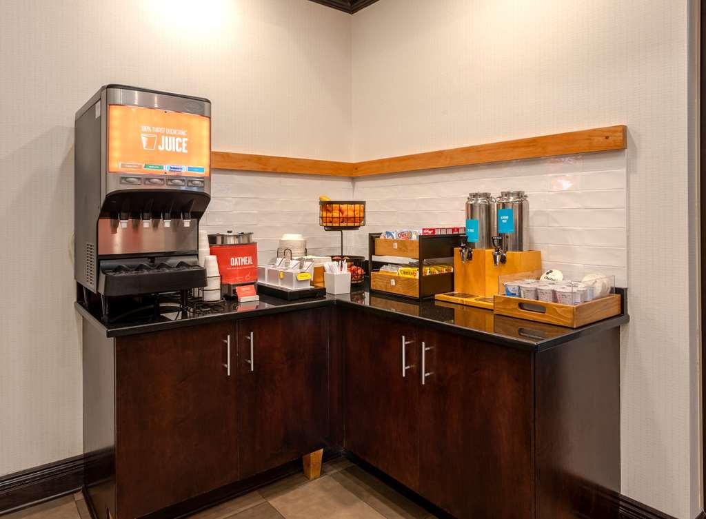 Hampton Inn Buffalo-South/I-90 West Seneca Restaurant photo